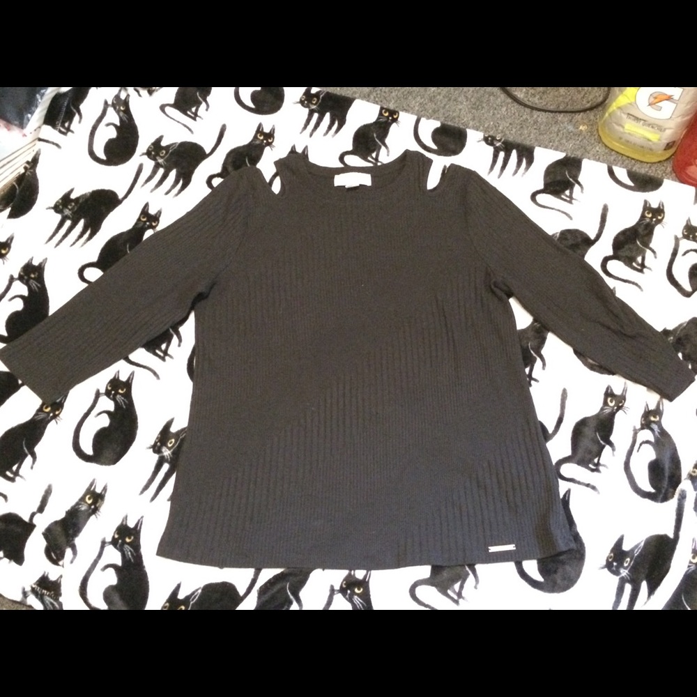 Make offer😁Michael Kors cold shoulder top